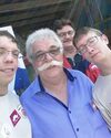 Hans-Peter Müller mit den Dorstener Genossen, Philip, Jörg und Daniel (v.l.n.r.).