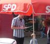 Wie hier in Holsterhausen sammelte die SPD Unterschriften für den Erhalt des Ärztlichen Notdienstes.