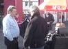 Dorstens Bürger sagen "Nein" zu Atomstrom - hier am Infostand in Holsterhausen.