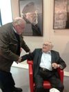 Egon Bahr gehört zu den ganz Großen der SPD. Hans-Willi Niemeyer (l.), OV-Vorsitzender in Rhade, traf ihn 2012 in Berlin